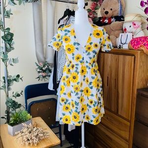 A line sunflower print dress